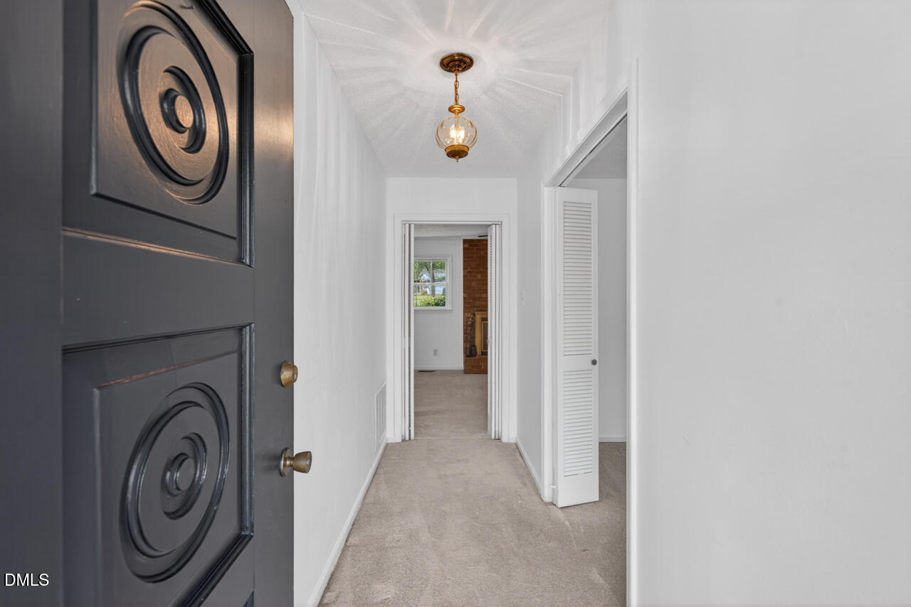 4905 Reigal Wood Road Durham, NC 27712 - Photo 7 of 40