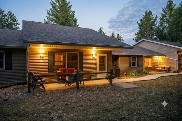 $559,900 | 1054 West 13th Drive, Arkdale, WI 54613
