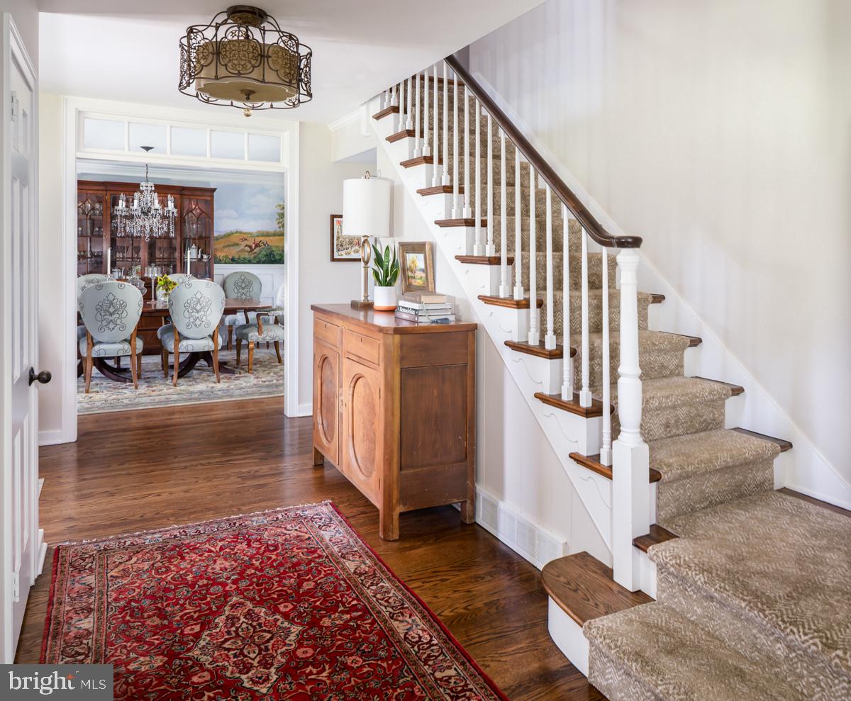 15 Rabbit Run Road Malvern, PA 19355 - Photo 14 of 55 Foyer