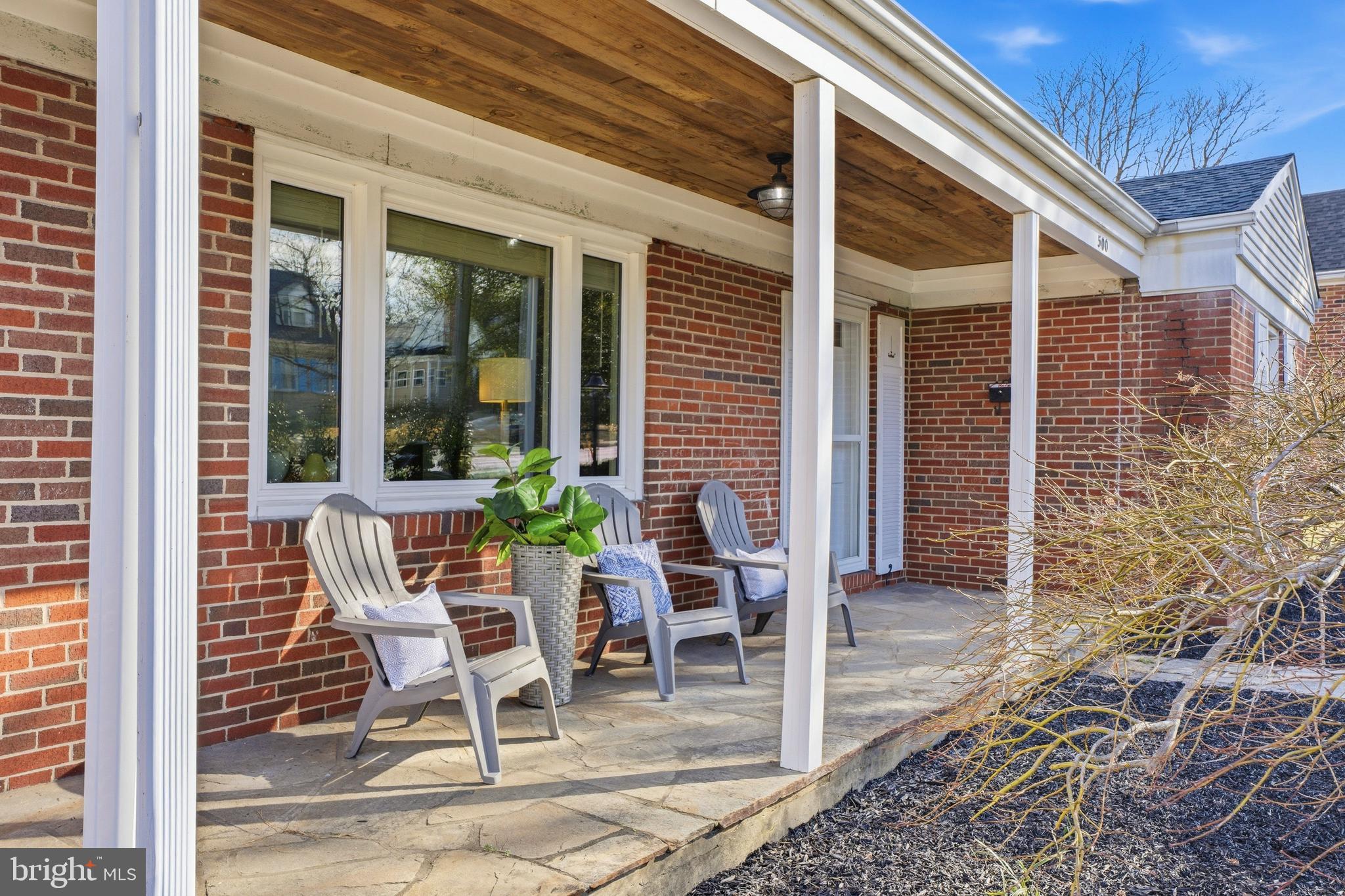 500 Hillen Road Towson, MD 21286 - Photo 2 of 42 a view of a chair and table in the patio