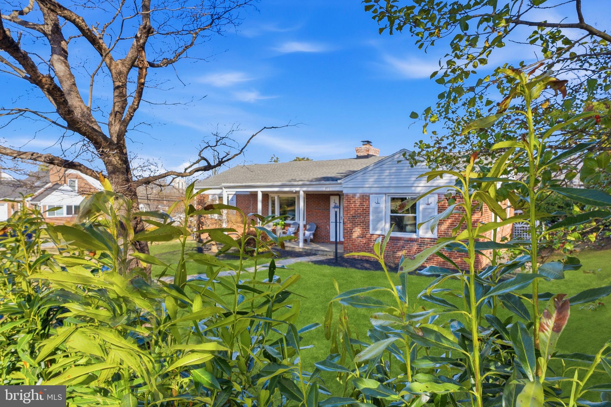 500 Hillen Road Towson, MD 21286 - Photo 39 of 42 front view of a house with yard