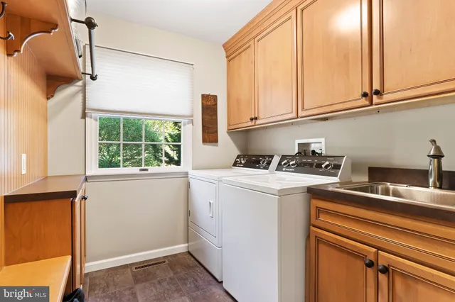 an aerial view of a house with mountain view