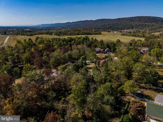 $798,000 | 16 Appaloosa Way, Carlisle, PA 17015