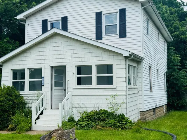 $1,700 | 201 Eastland Road, Vestal, NY 13850