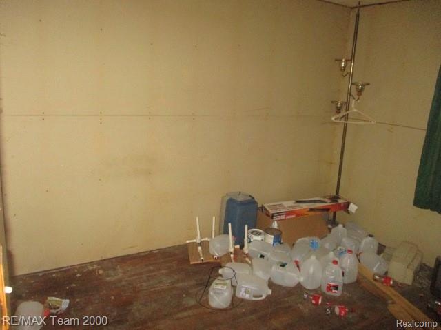 6984 West Cadmus Road Adrian, MI 49221 - Photo 56 of 71 087.JPG