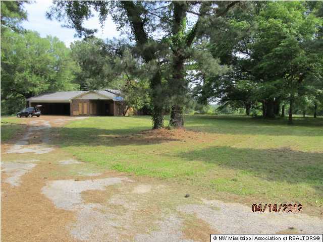 3219 J J J Ranch Road Senatobia, MS 38668 - Photo 1 of 14 Primary Photo