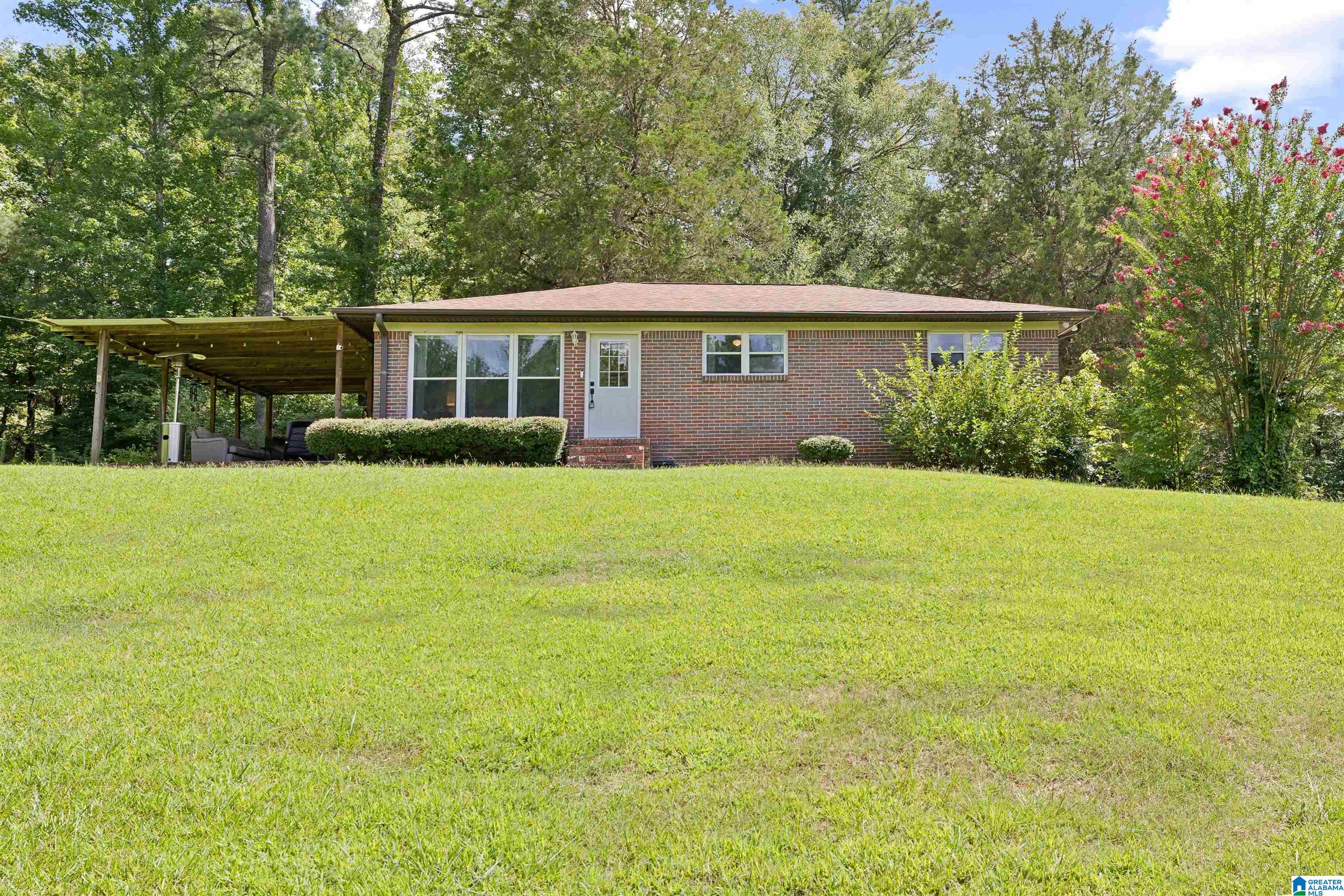 140 Armstrong Loop Hayden, AL 35079 - Photo 3 of 29 Gallery Image 3