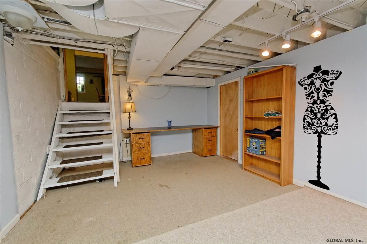 940 Pearse Road Niskayuna, NY 12309 - Photo 20 of 25 Photo 20
