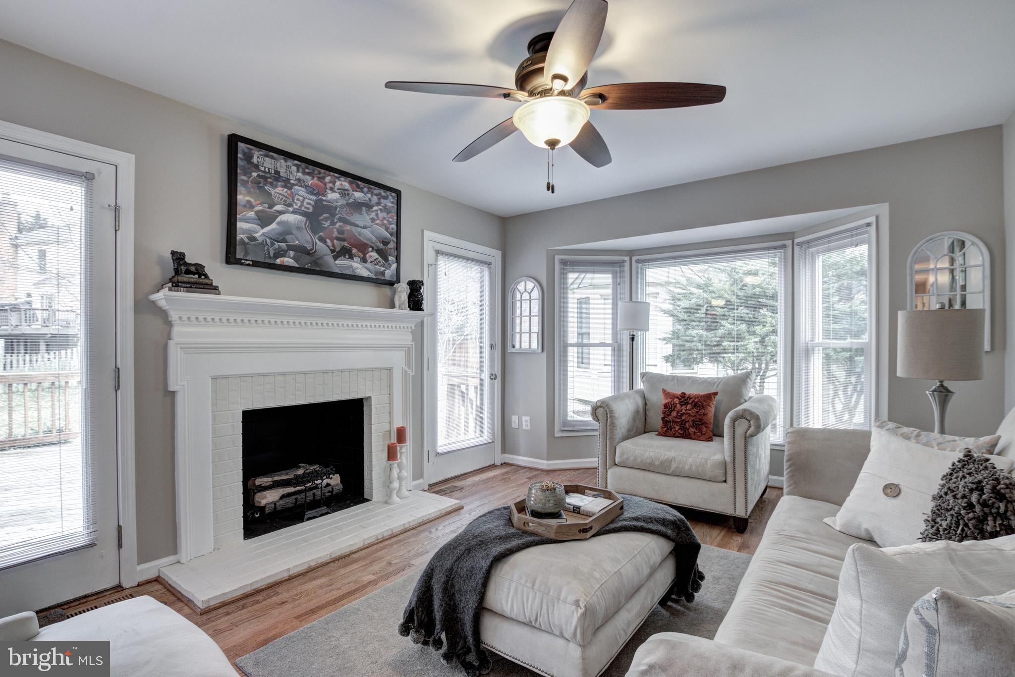7936 Donegal Lane Springfield, VA 22153 - Photo 4 of 55 Gallery Image 4