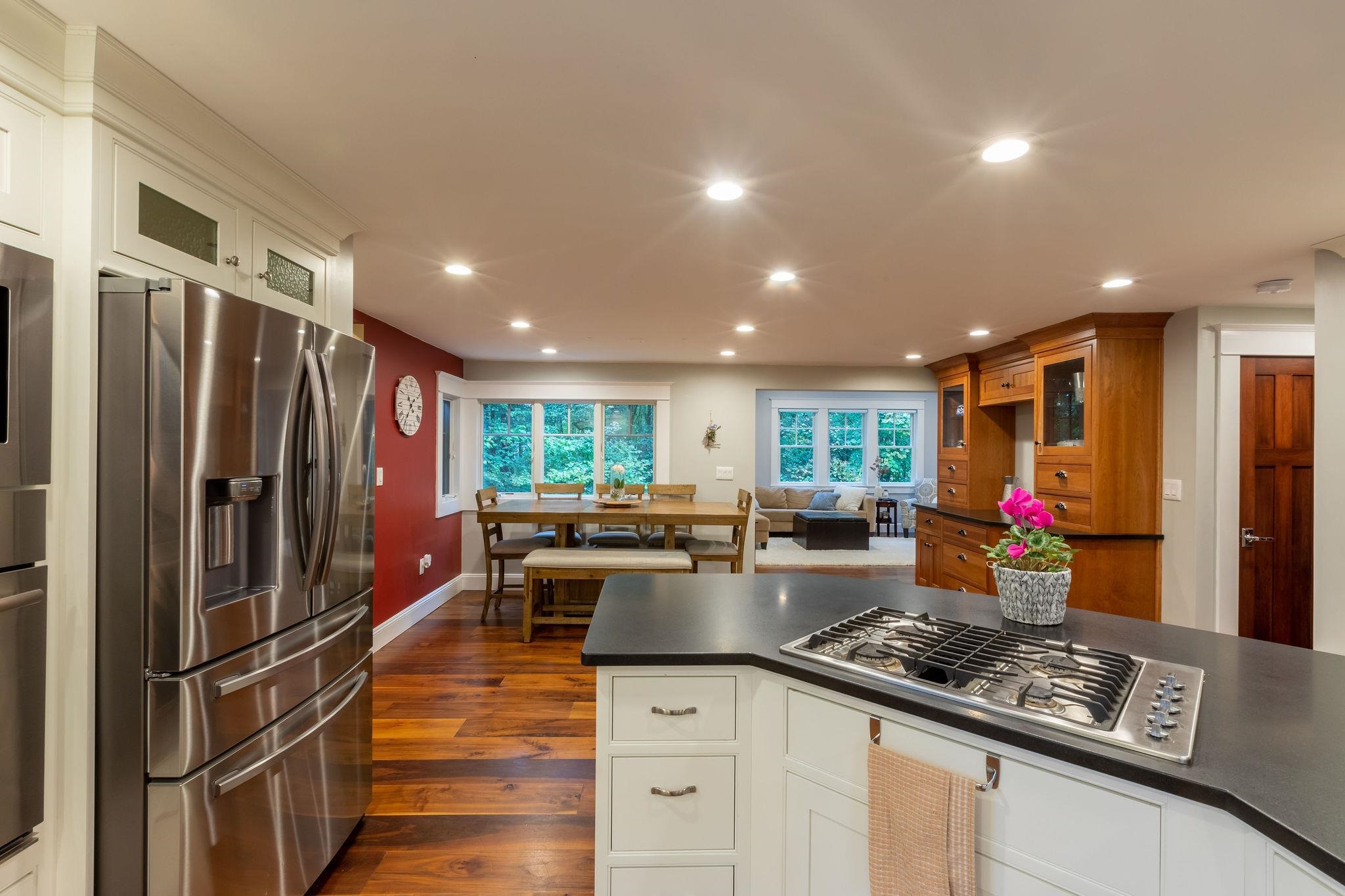 124 Bluff Street Salem, NH 03079 - Photo 11 of 38 Gallery Image 11