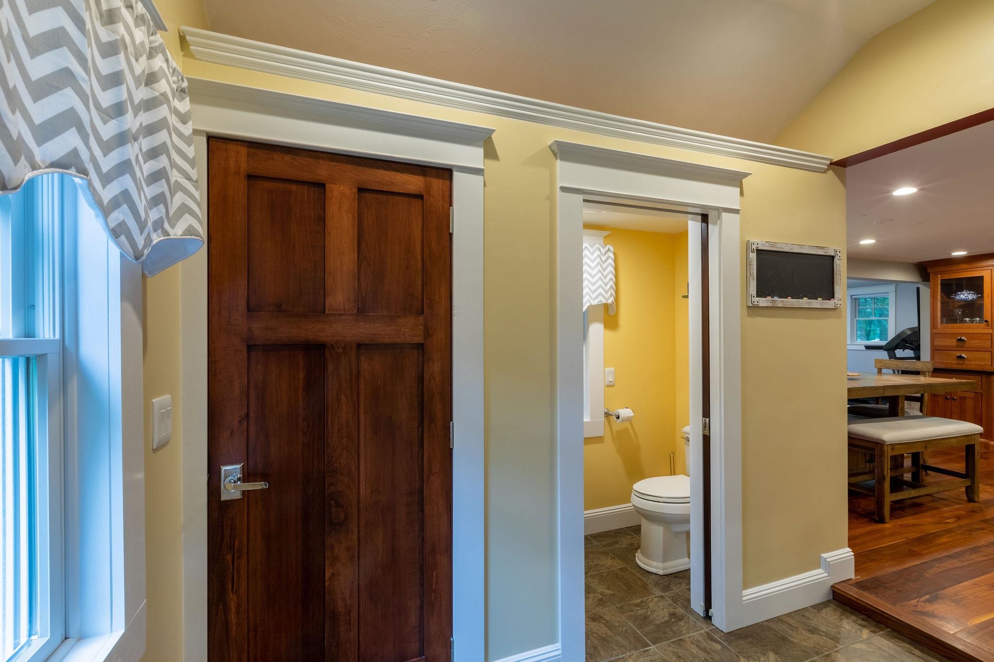 124 Bluff Street Salem, NH 03079 - Photo 3 of 38 Gallery Image 3