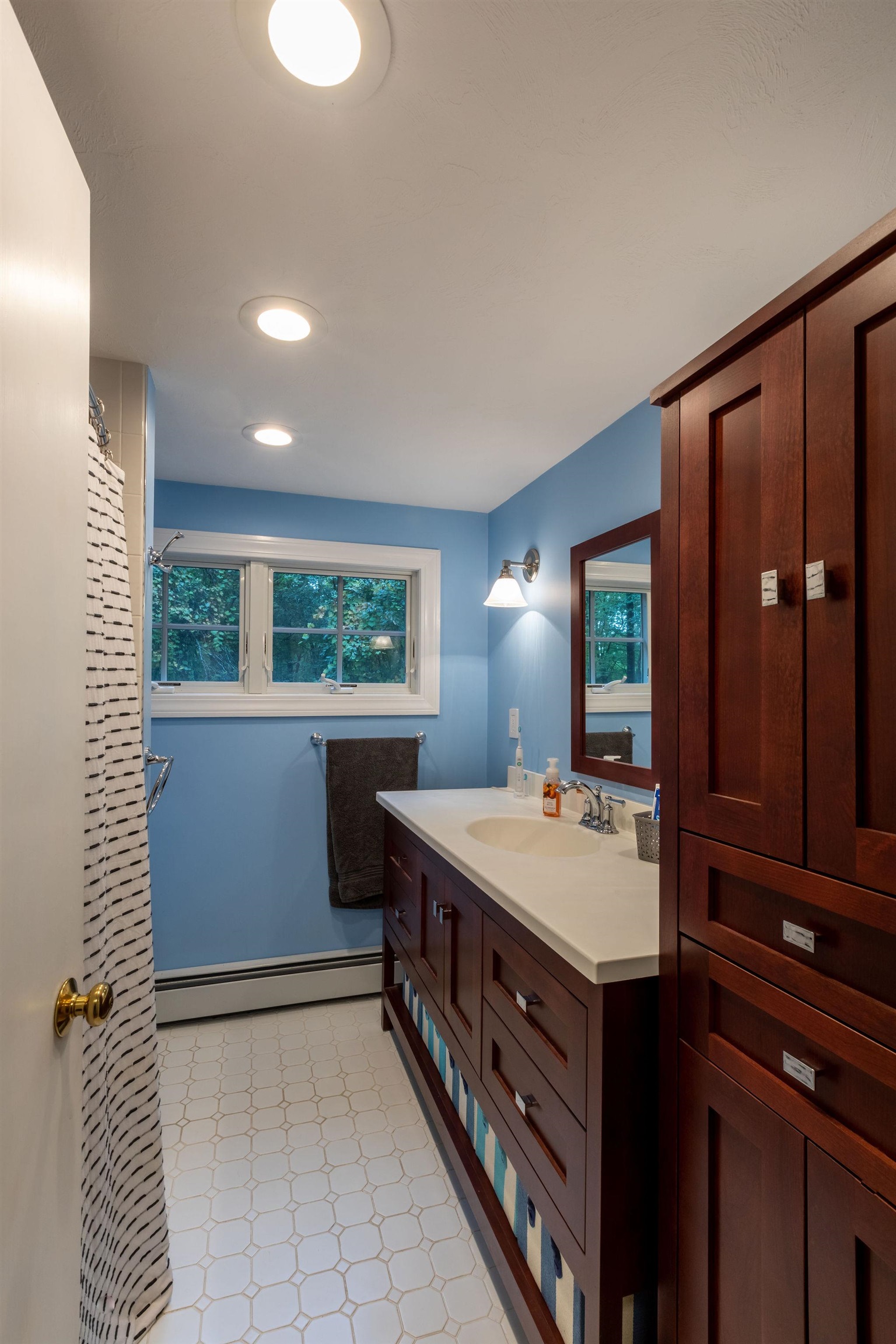 124 Bluff Street Salem, NH 03079 - Photo 33 of 38 Gallery Image 33
