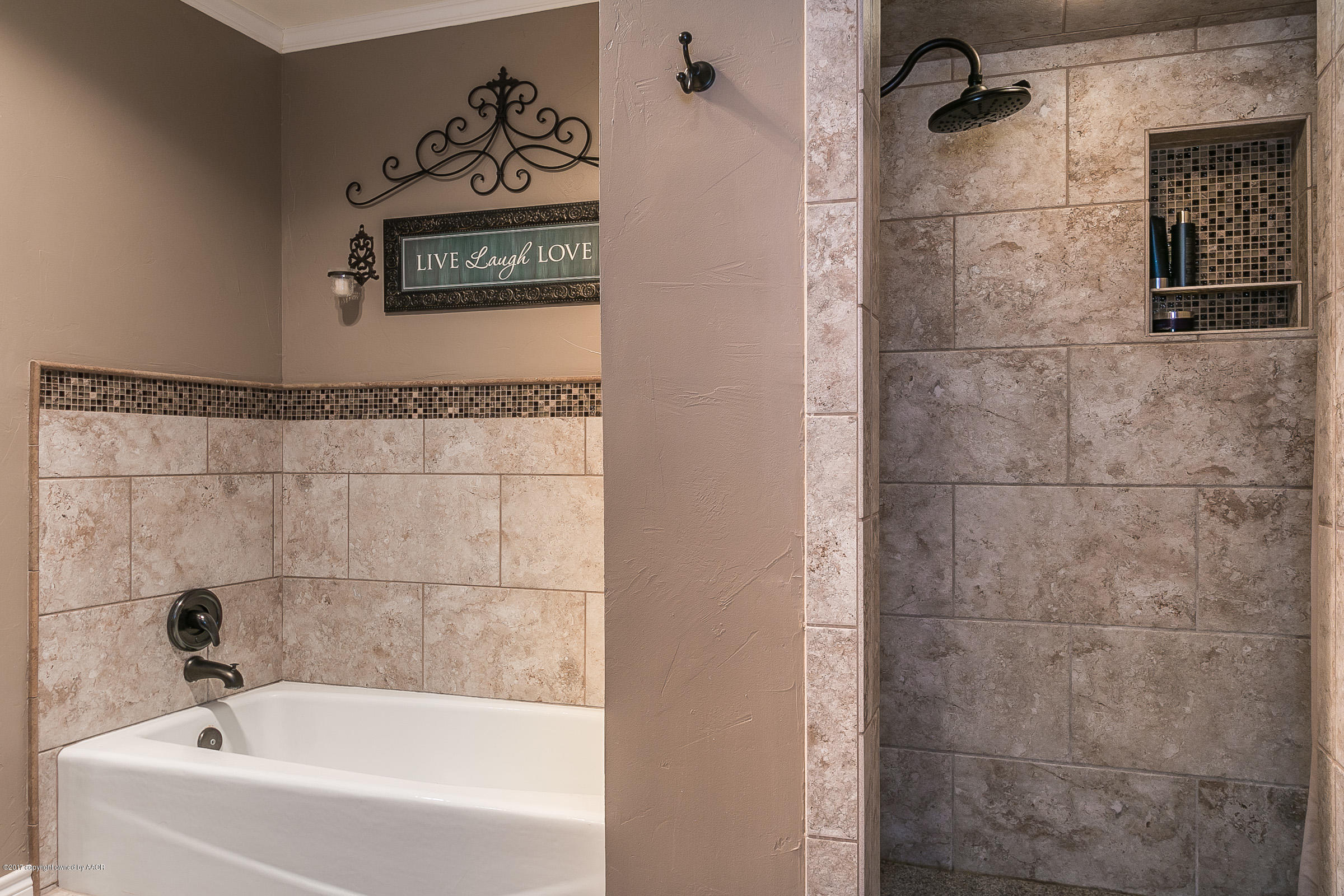 3502 Rutson Drive Amarillo, TX 79109 - Photo 18 of 32 Master Bath and Shower