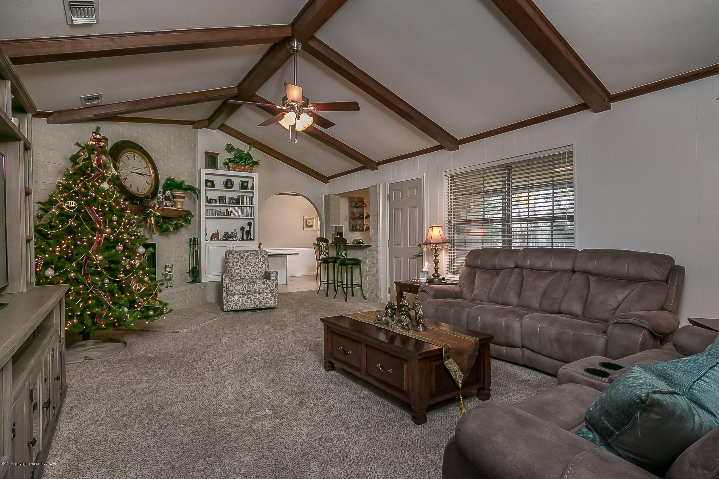 3502 Rutson Drive Amarillo, TX 79109 - Photo 5 of 32 Living Room 2