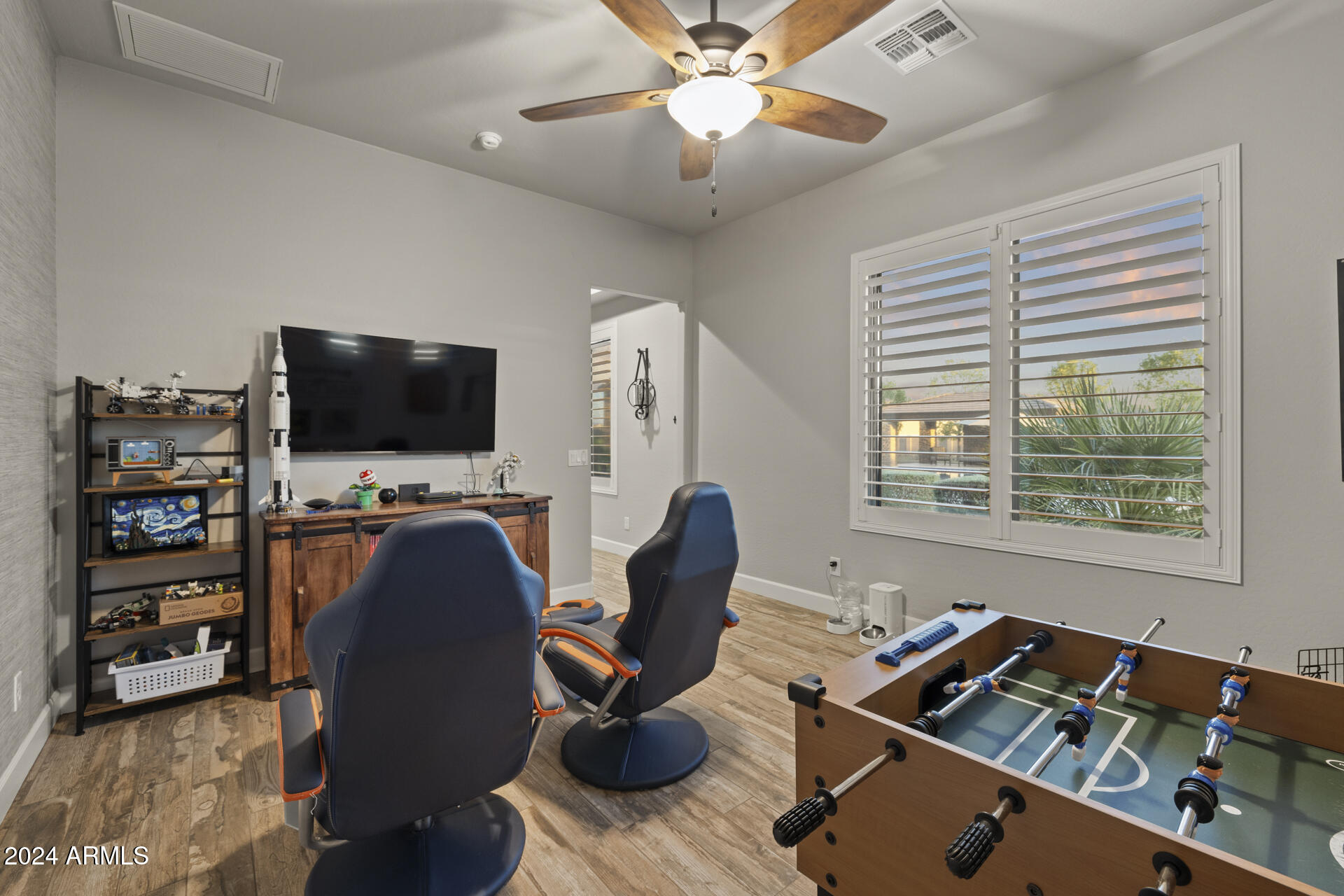 21 West Cloud Road Phoenix, AZ 85086 - Photo 21 of 97 1-141
