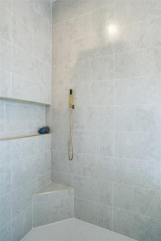 3005 Westfork Way Springtown, TX 76082 - Photo 22 of 39 Custom Shower with Alcove