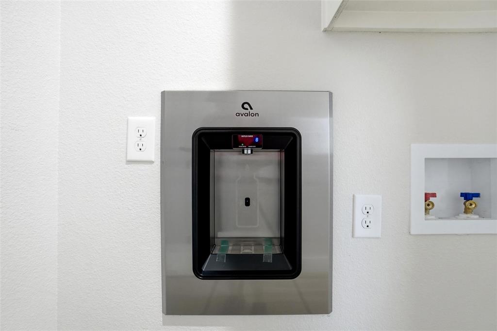 3005 Westfork Way Springtown, TX 76082 - Photo 27 of 39 Wall Mounted Bottle Filler