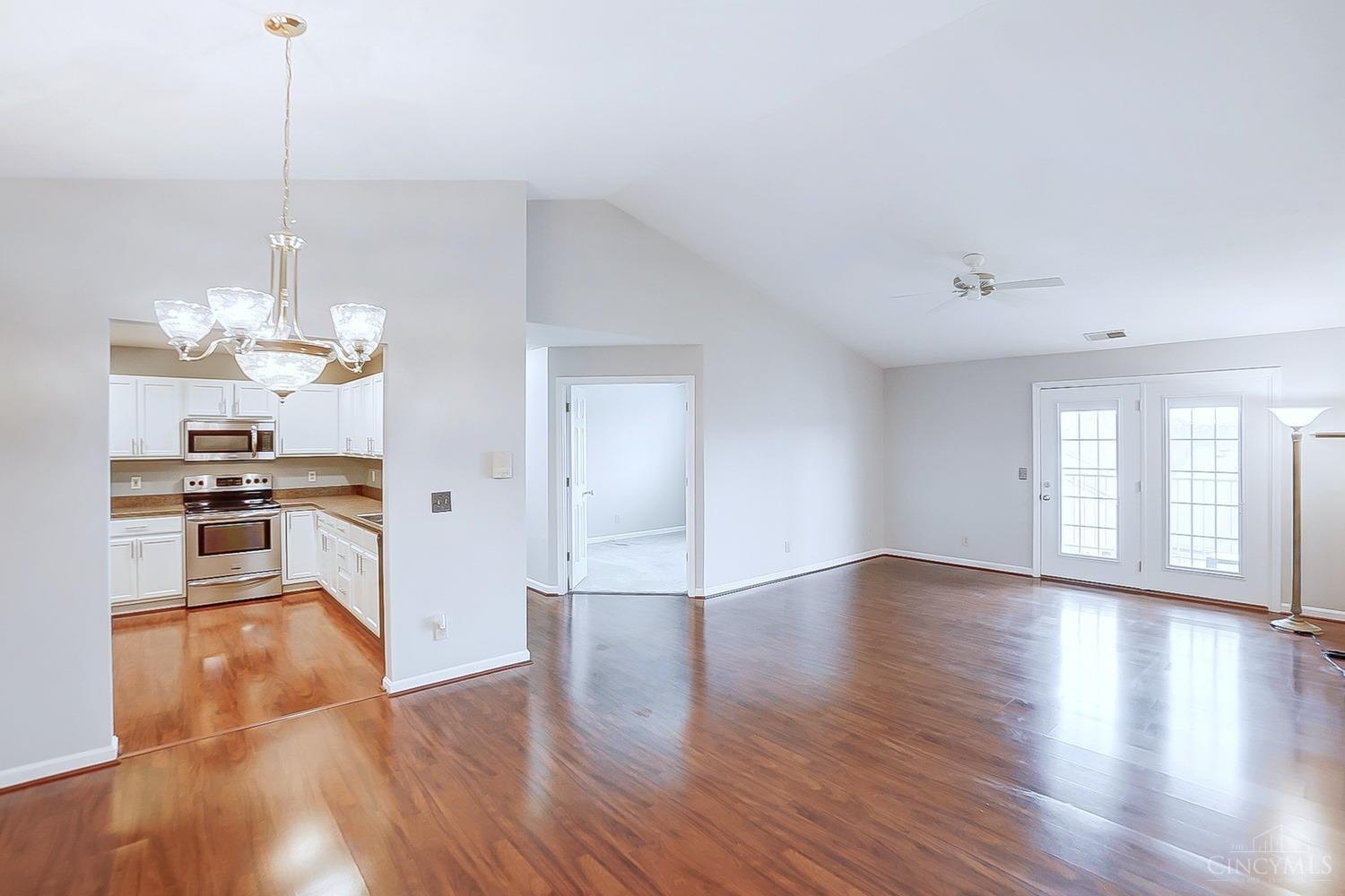 815 Neeb Road, Unit 5 Cincinnati, OH 45233 - Photo 4 of 29 Gallery Image 4