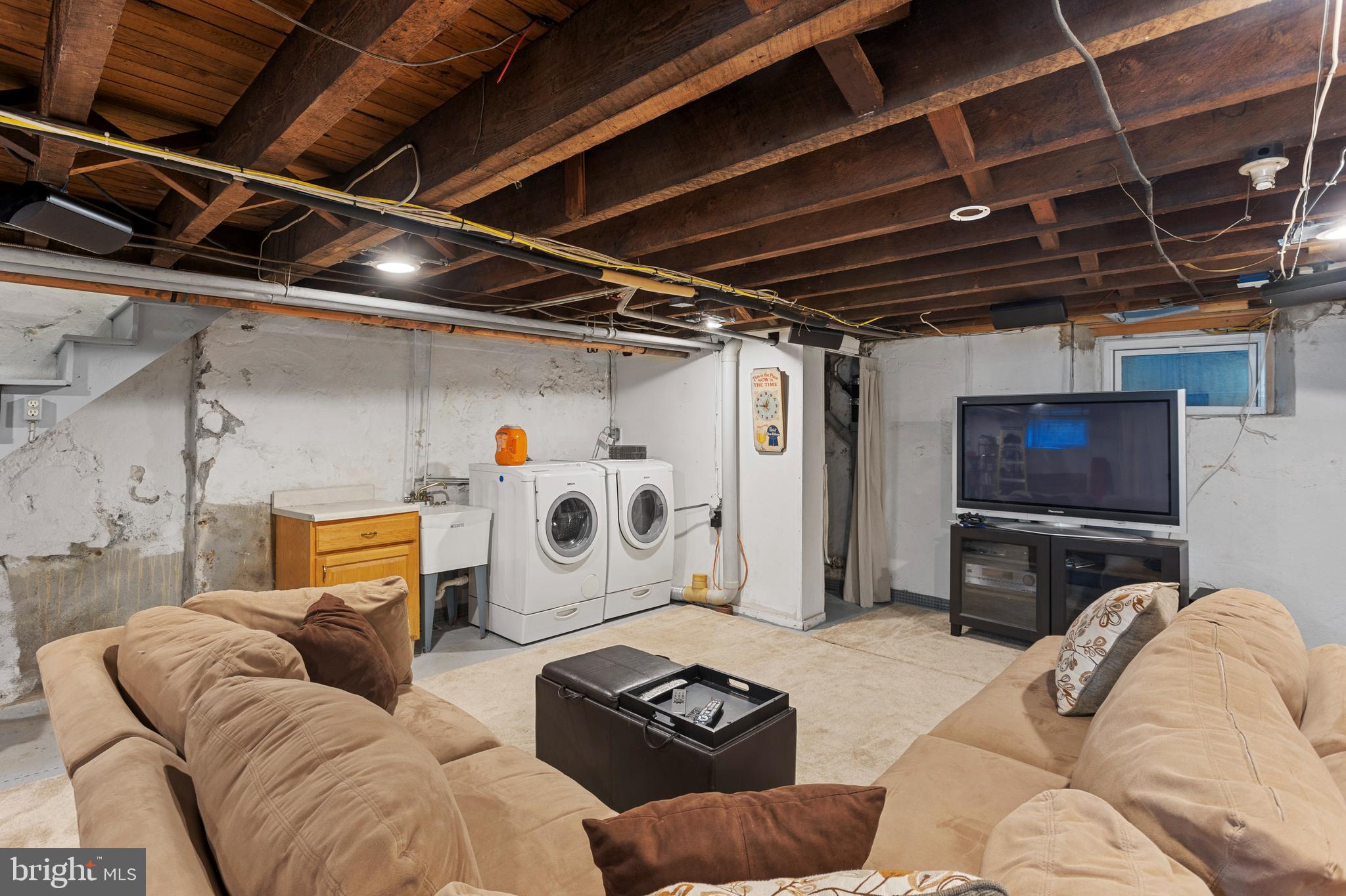 1812 Manor Road Havertown, PA 19083 - Photo 21 of 27