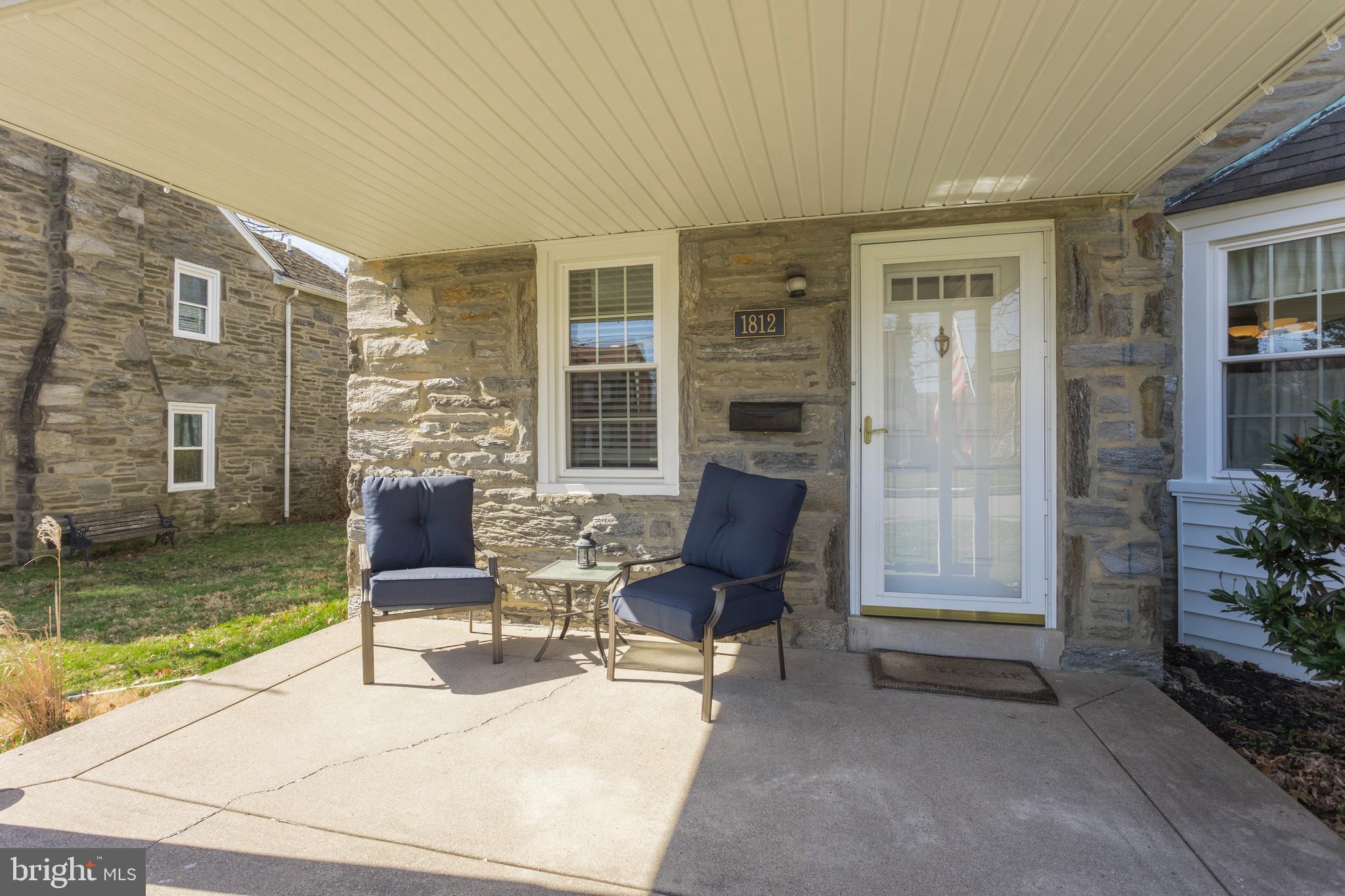 1812 Manor Road Havertown, PA 19083 - Photo 3 of 27