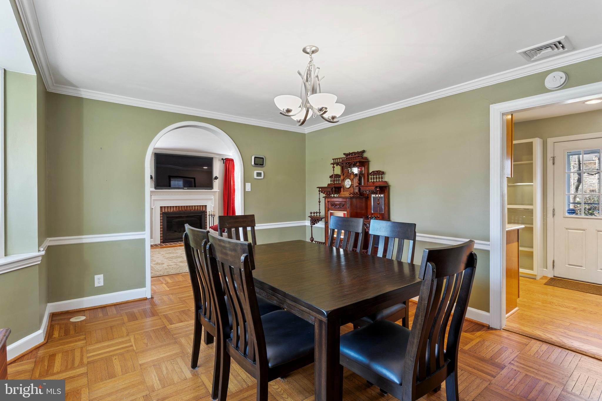 1812 Manor Road Havertown, PA 19083 - Photo 8 of 27