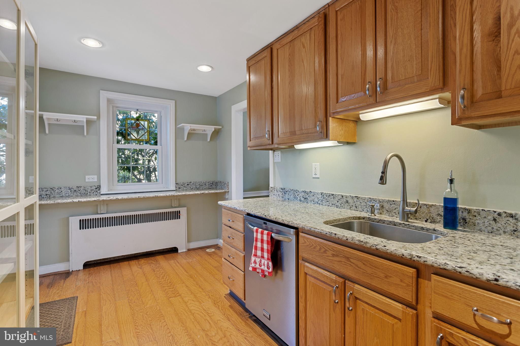 1812 Manor Road Havertown, PA 19083 - Photo 10 of 27