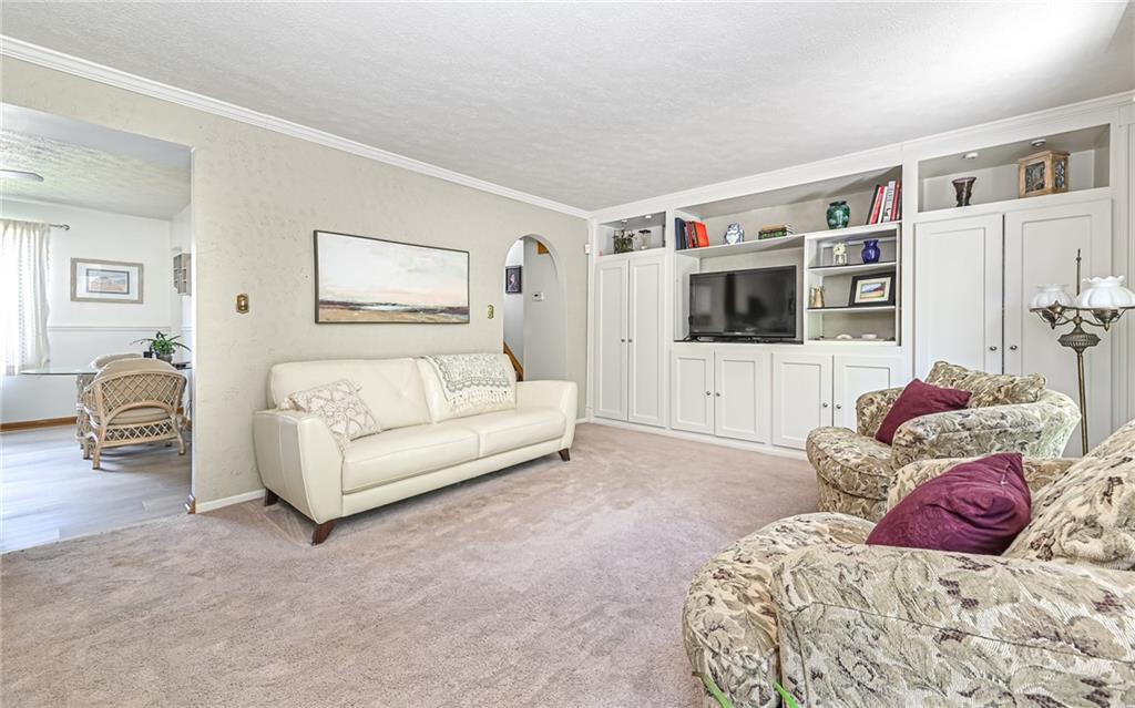 509 Shady Ridge Drive Monroeville, PA 15146 - Photo 7 of 28 Gallery Image 7
