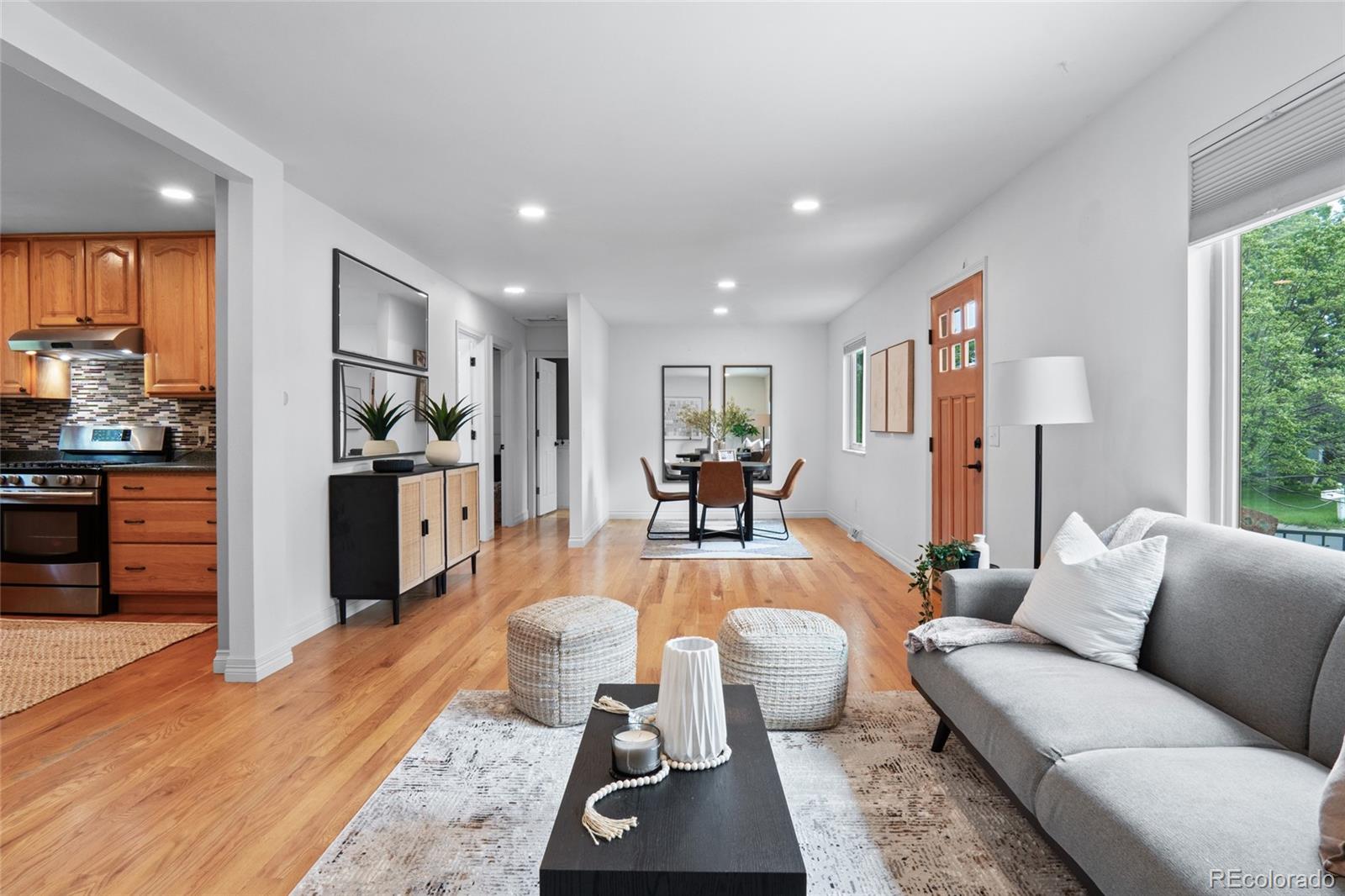 10563 Pierson Circle Broomfield, CO 80021 - Photo 4 of 34