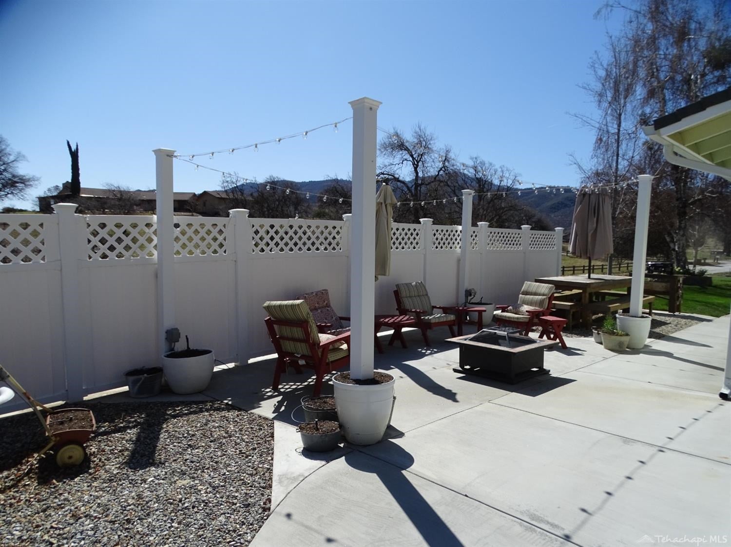 20501 Old Town Road Tehachapi, CA 93561 - Photo 30 of 36 Gallery Image 30