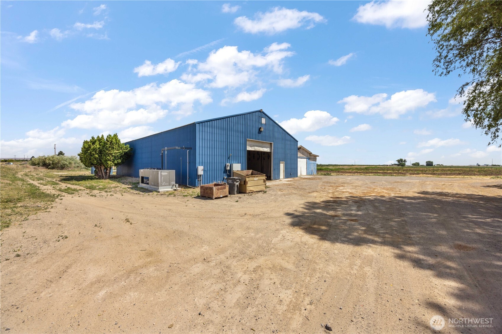 7865 Rd R Northwest Quincy, WA 98848 - Photo 20 of 31 a view of a house with a yard
