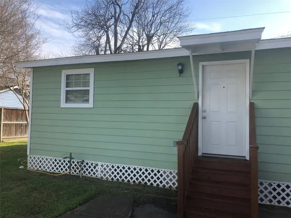 $995 | 914 East 25th Street, Unit LEFT, Houston, TX 77009