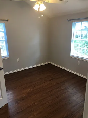 $995 | 914 East 25th Street, Unit LEFT, Houston, TX 77009