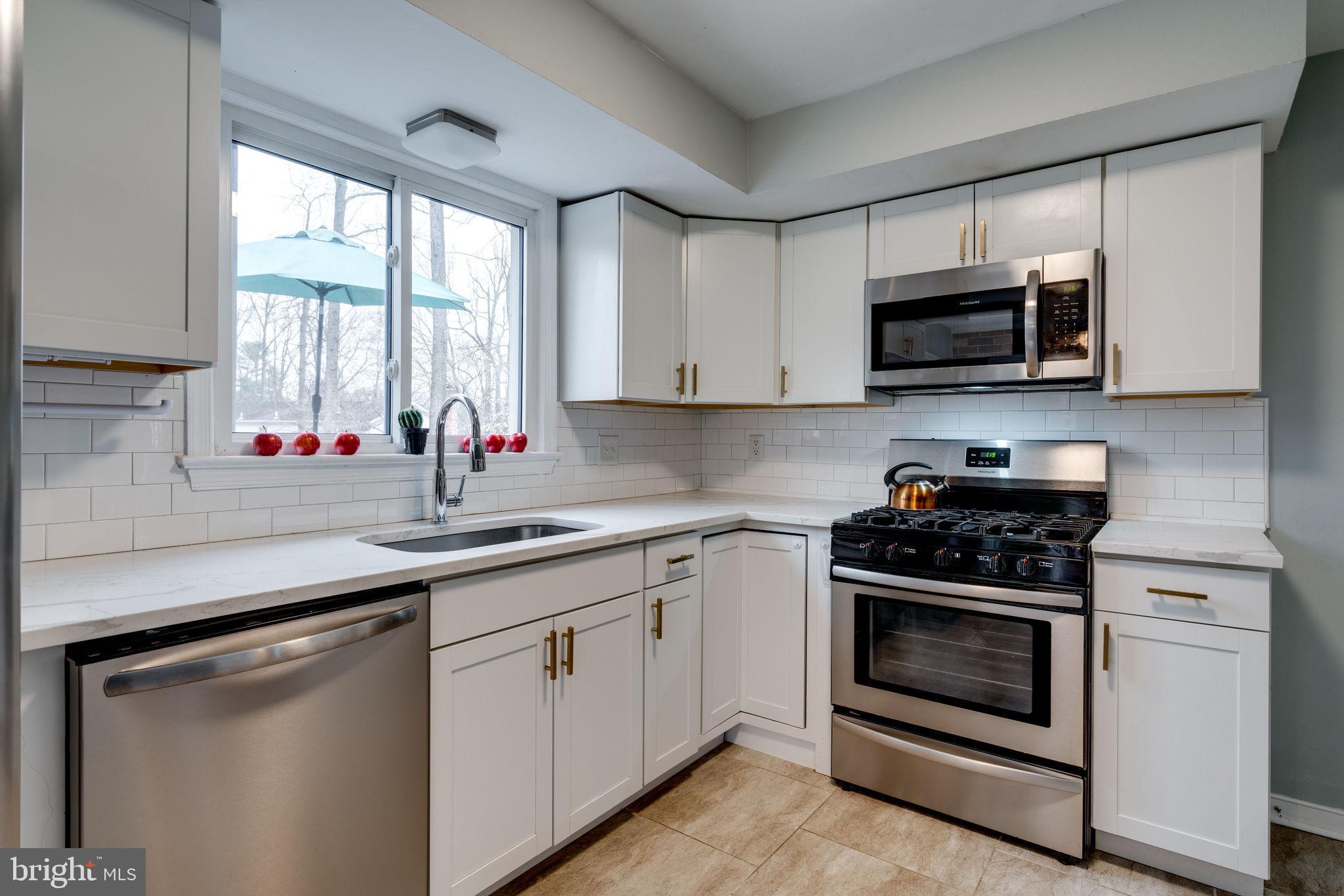 6810 Huntsman Boulevard Springfield, VA 22152 - Photo 24 of 73 bright