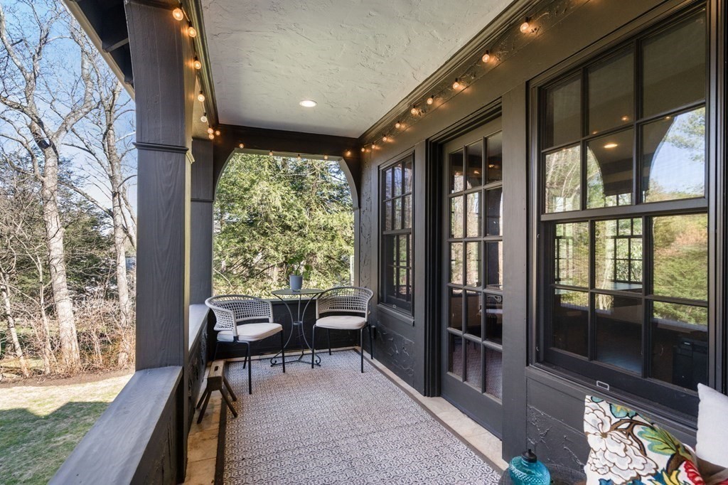 11 Rockridge Road Wellesley, MA 02481 - Photo 15 of 39 Gallery Image 15