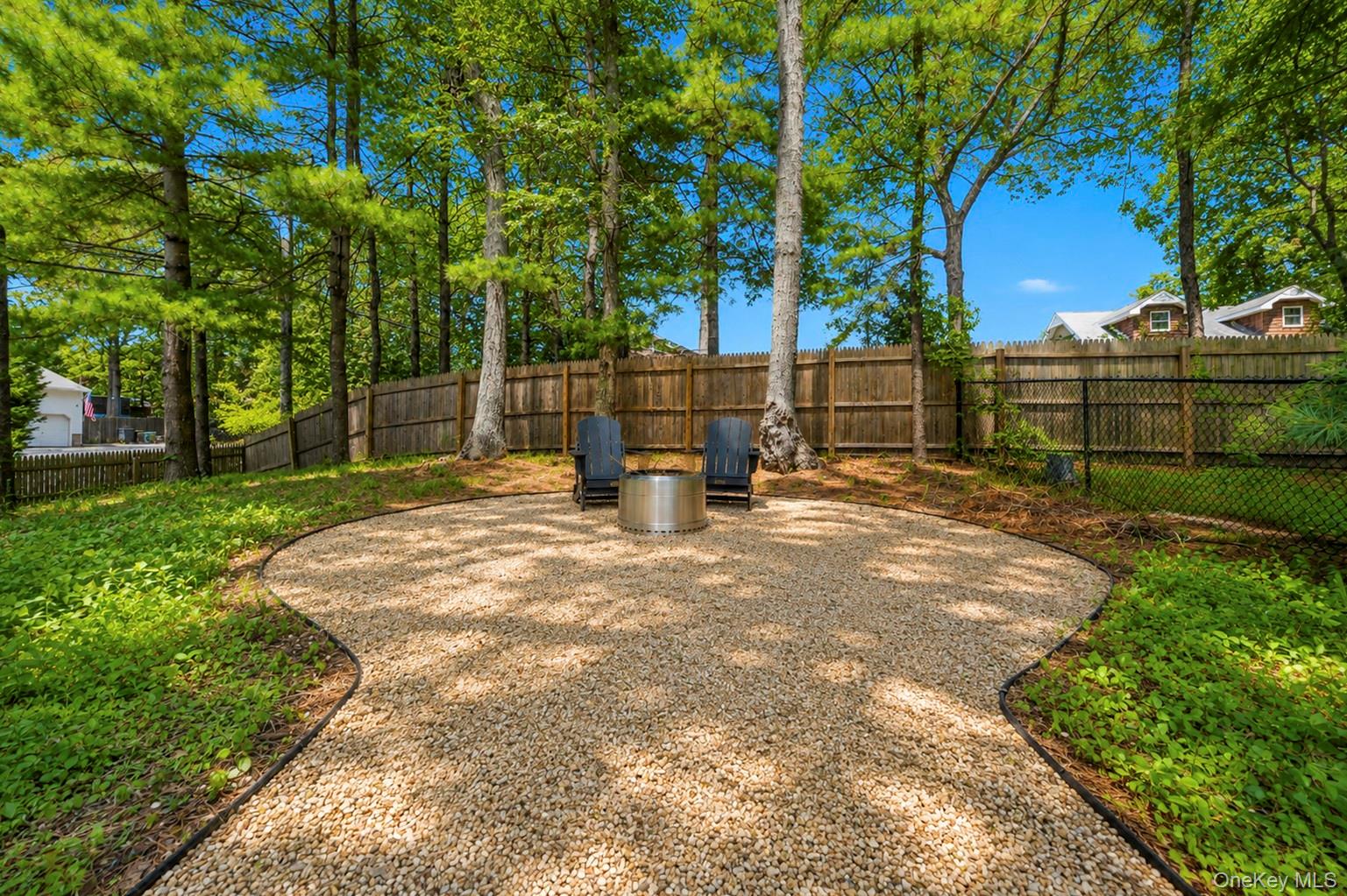 79 Oakside Road Smithtown, NY 11787 - Photo 15 of 50