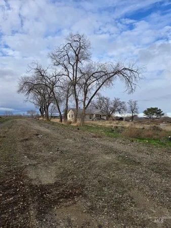 $365,000 | 3755 Highway 95, Parma, ID 83660