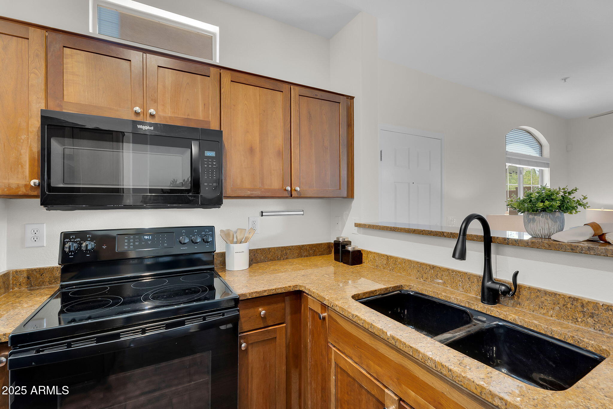 2725 East Mine Creek Road, Unit 1076 Phoenix, AZ 85024 - Photo 12 of 39 20-web-or-mls-Mine Creek-19