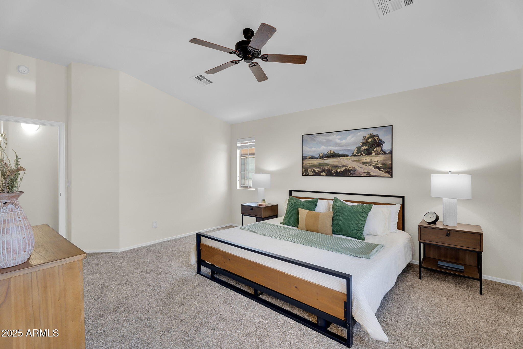 2725 East Mine Creek Road, Unit 1076 Phoenix, AZ 85024 - Photo 18 of 39 27-web-or-mls-Mine Creek-29