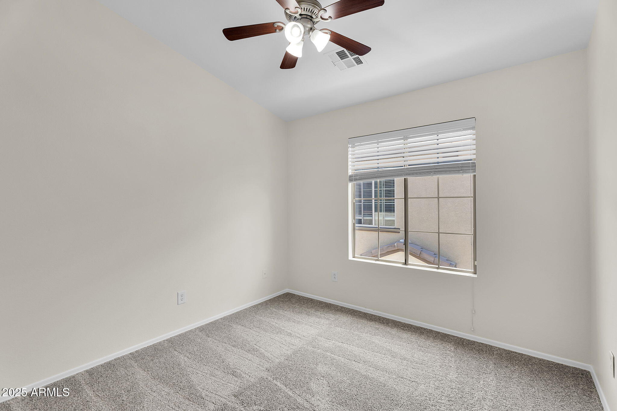 2725 East Mine Creek Road, Unit 1076 Phoenix, AZ 85024 - Photo 25 of 39 35-web-or-mls-Mine Creek-36