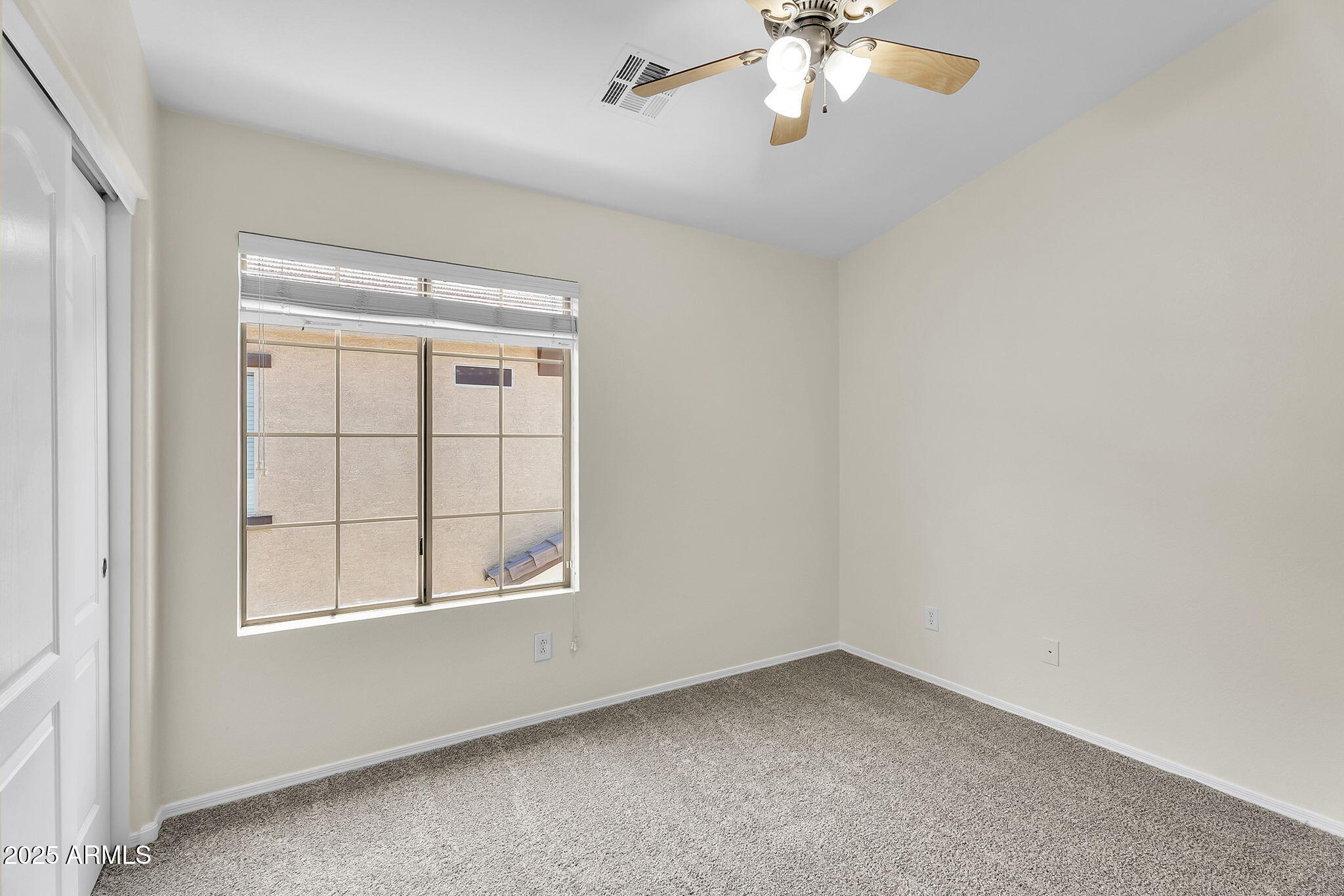 2725 East Mine Creek Road, Unit 1076 Phoenix, AZ 85024 - Photo 26 of 39 36-web-or-mls-Mine Creek-38