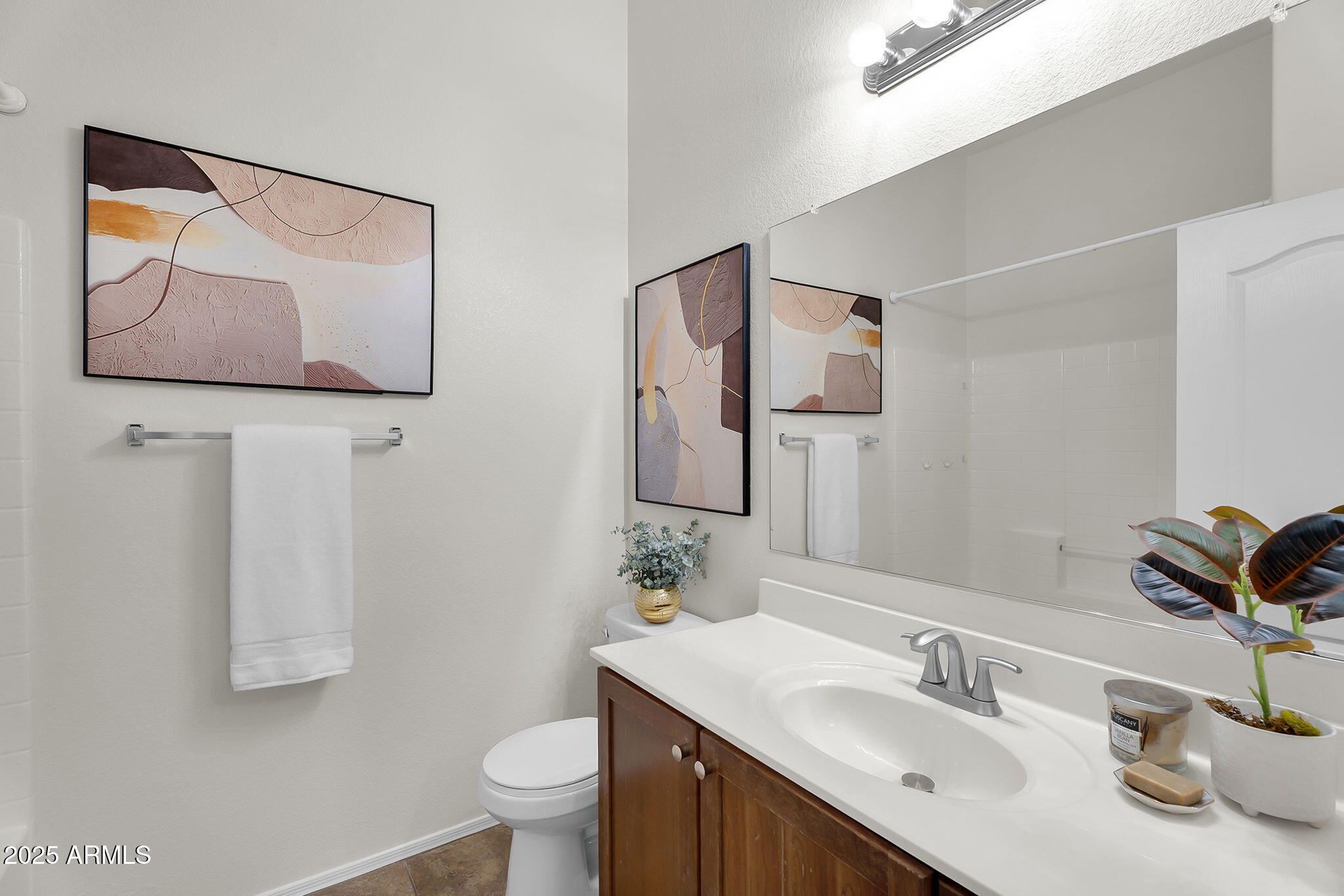 2725 East Mine Creek Road, Unit 1076 Phoenix, AZ 85024 - Photo 28 of 39 39-web-or-mls-Mine Creek-25