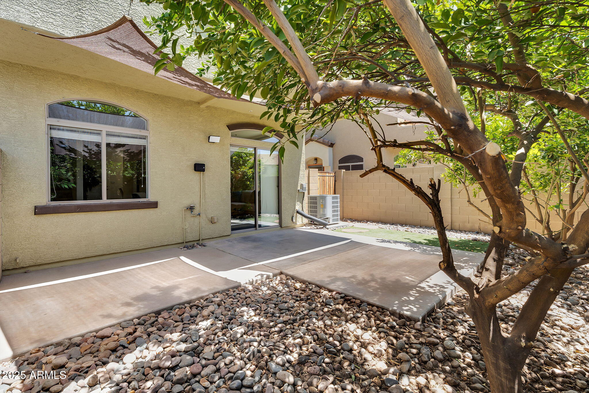 2725 East Mine Creek Road, Unit 1076 Phoenix, AZ 85024 - Photo 34 of 39 46-web-or-mls-Mine Creek-47