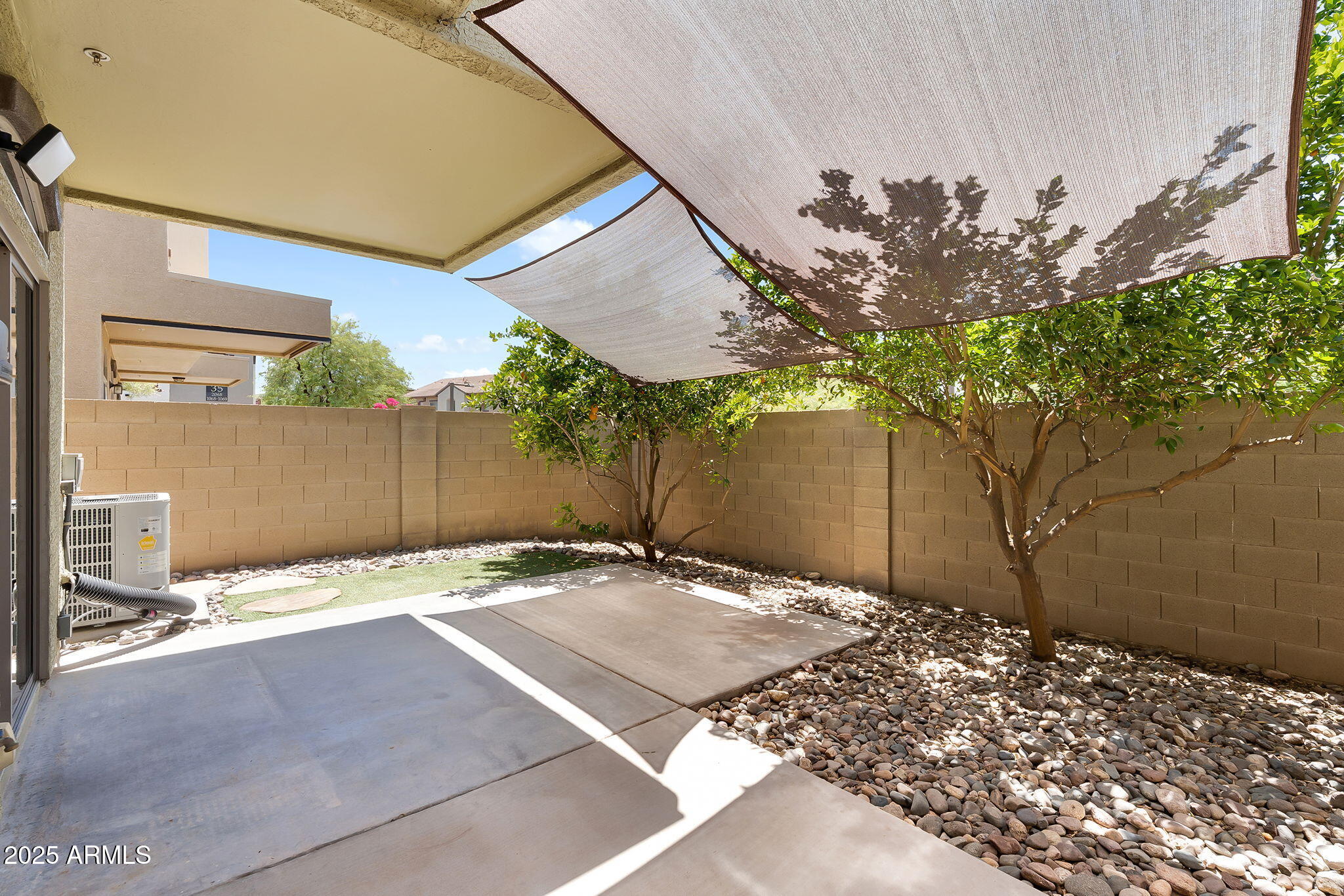 2725 East Mine Creek Road, Unit 1076 Phoenix, AZ 85024 - Photo 38 of 39 50-web-or-mls-Mine Creek-46