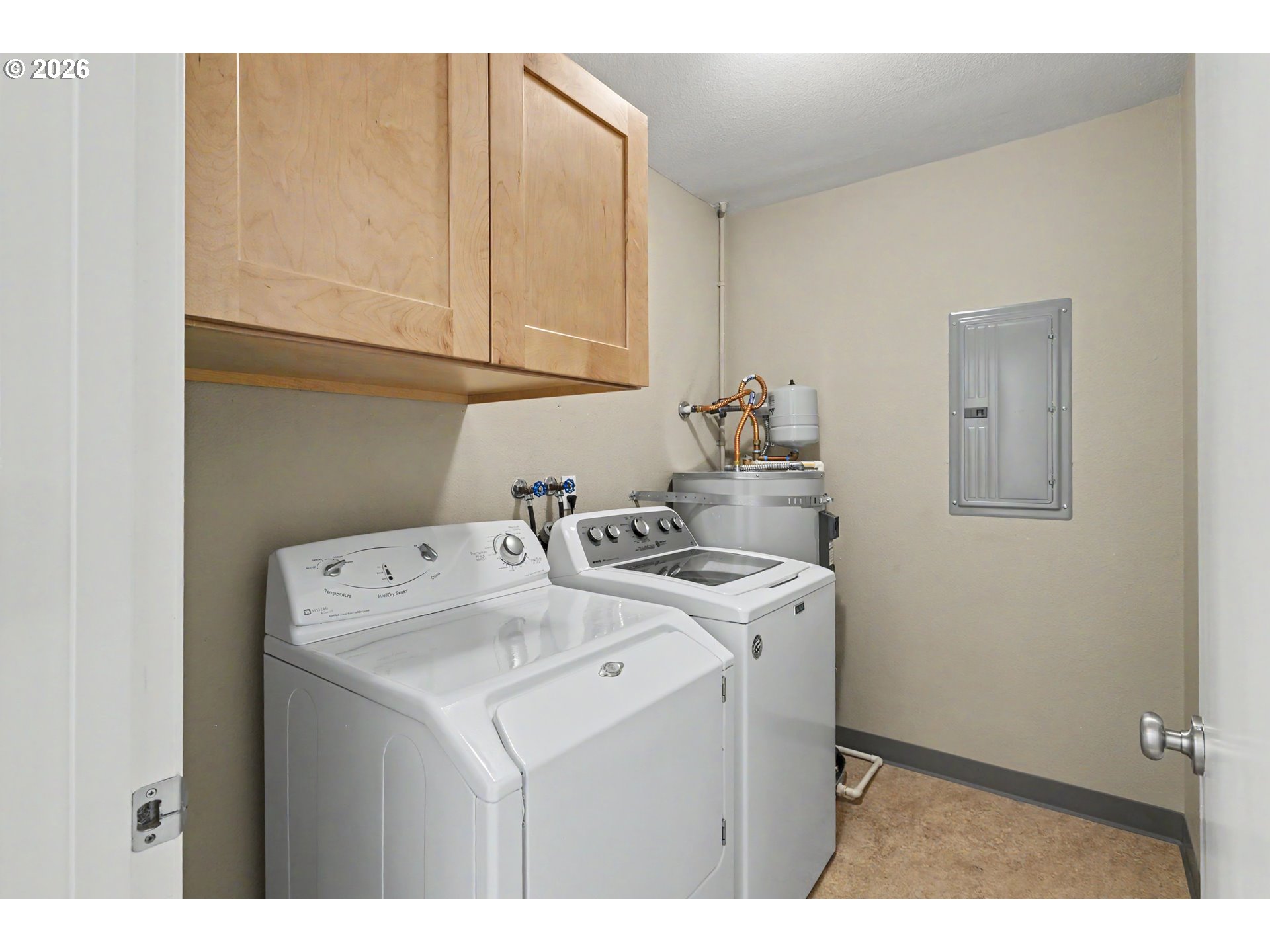 200 Southwest Burnham Road, Unit 306 Lake Oswego, OR 97034 - Photo 17 of 28 Laundry