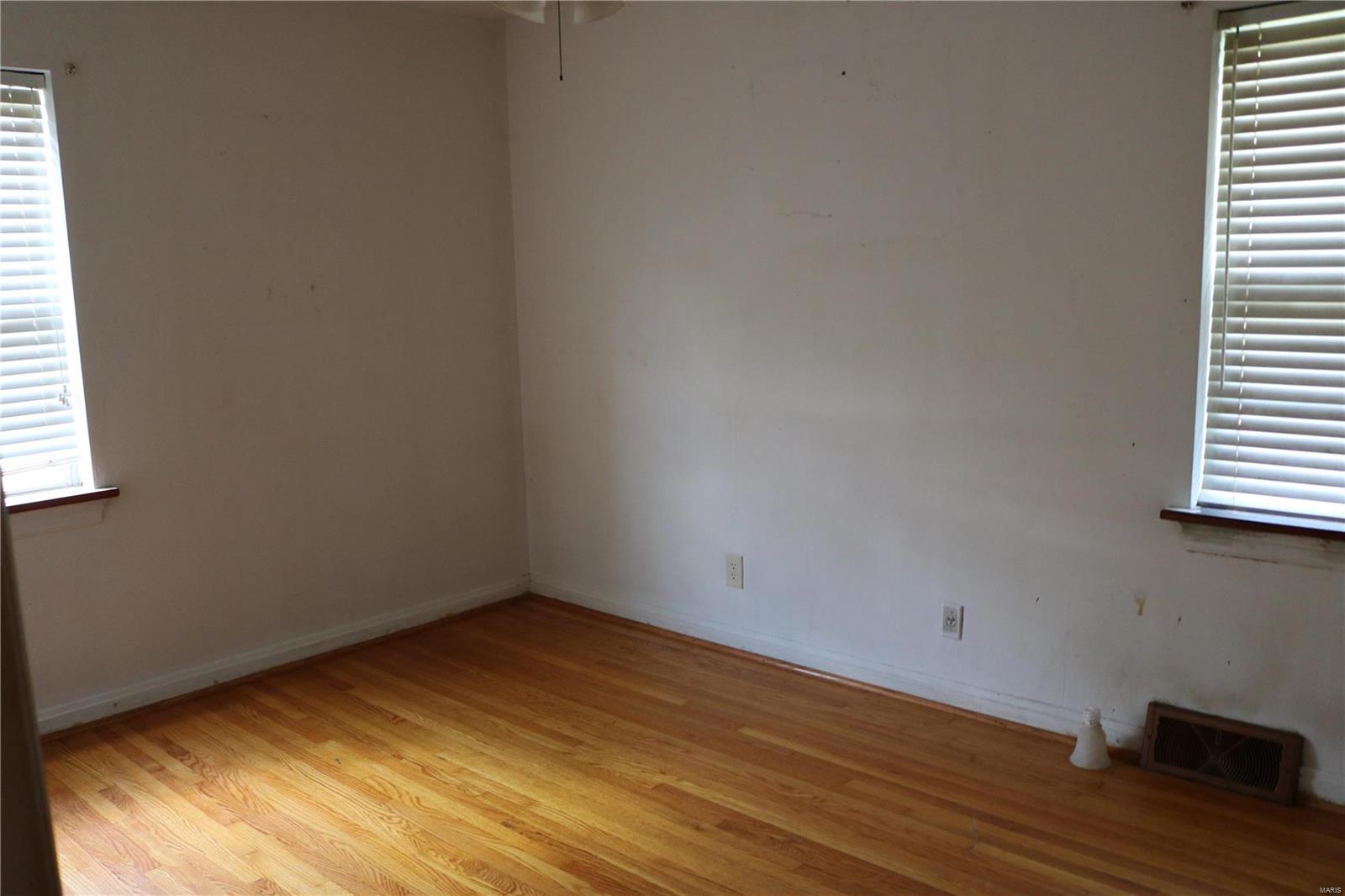 3008 North Hanley Road St. Louis, MO 63121 - Photo 12 of 12 Gallery Image 12