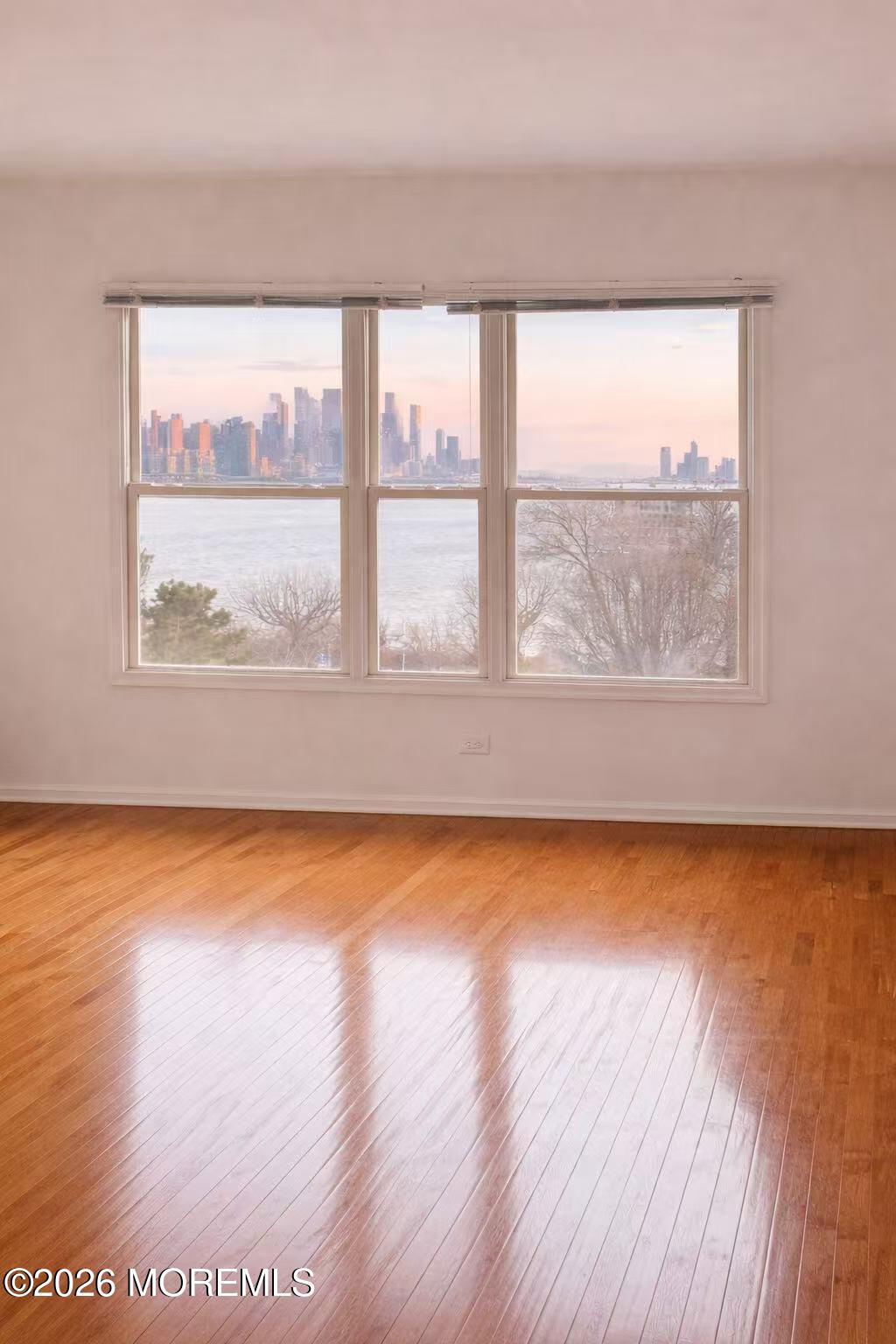 330 The Promenade, Unit 330 Edgewater, NJ 07020 - Photo 3 of 13 1000095744