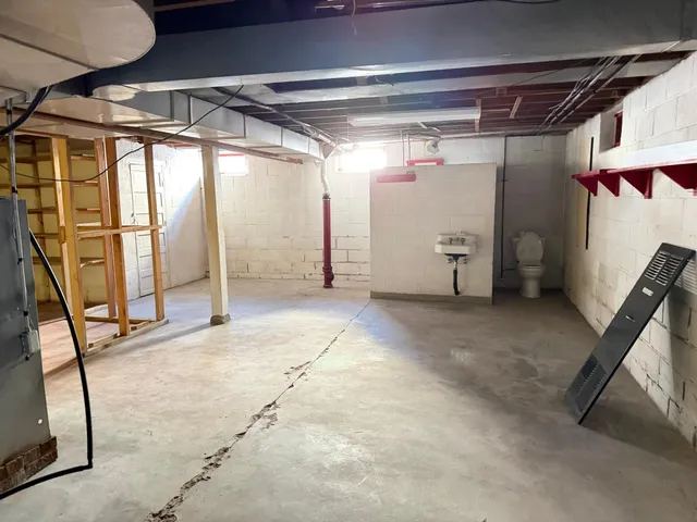 $99,900 | 213 7th Avenue Southeast, Elbow Lake, MN 56531