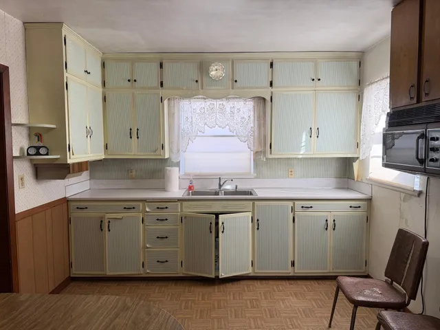 $99,900 | 213 7th Avenue Southeast, Elbow Lake, MN 56531