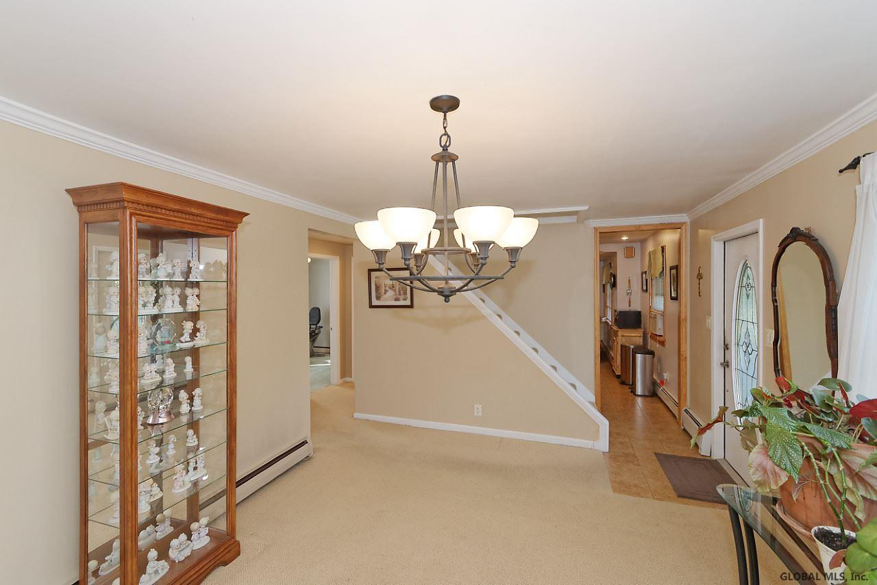 1101 Roberta Road Rotterdam, NY 12303 - Photo 12 of 43 Photo 12
