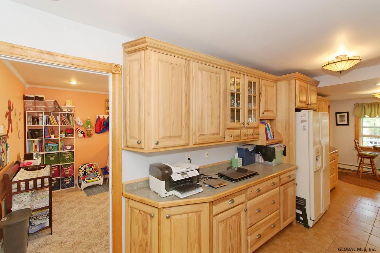 1101 Roberta Road Rotterdam, NY 12303 - Photo 21 of 43 Photo 21